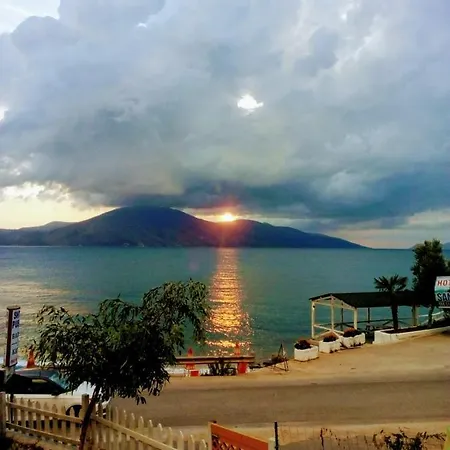 Ramo's Spectacular 2-story With Radhime Views * Vlore