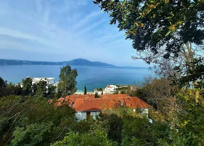 Hébergement de vacances Ramo's Spectacular 2-story With Radhime Views