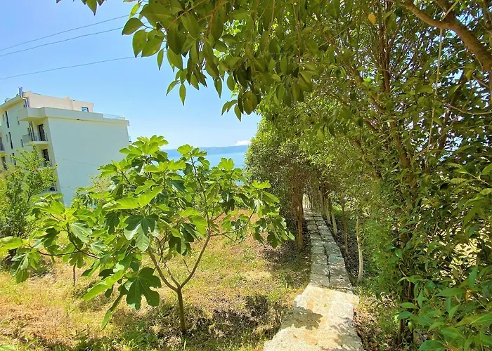 Hébergement de vacances Ramo's Spectacular 2-story With Radhime Views