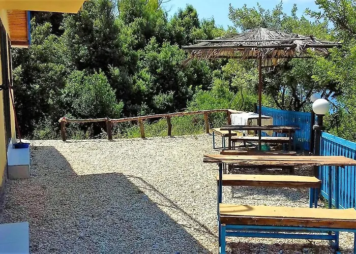Ramo's Spectacular 2-story With Radhime Views
